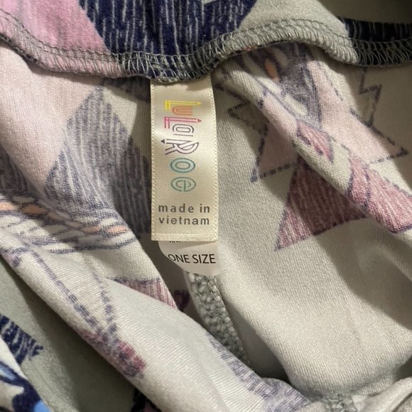 🧡 LulaRoe Butterfly Geometric Leggings One Size - Picture 3 of 4